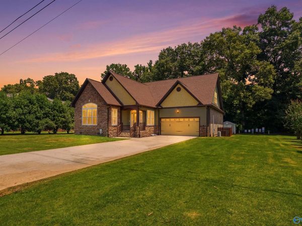 105 Timberline Drive, Arab, AL 35016