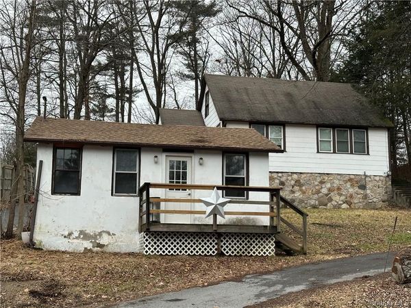55 Burlingham Road , Bloomingburg, NY 12721