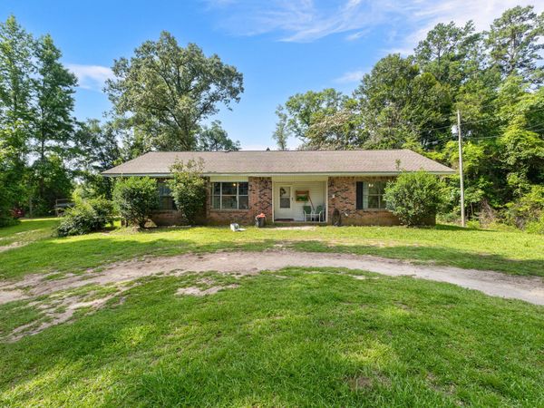 2 Turner Loop, New Augusta, MS 39462