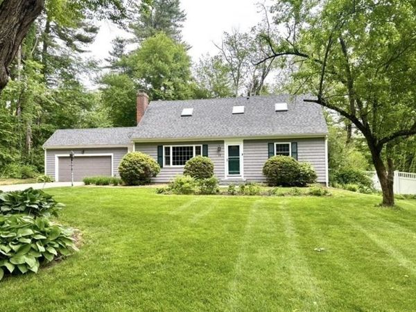 15 Highfield Dr, Lancaster, MA 01523