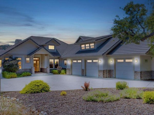 421 Sanguinetti Dr, Copperopolis, CA 95228
