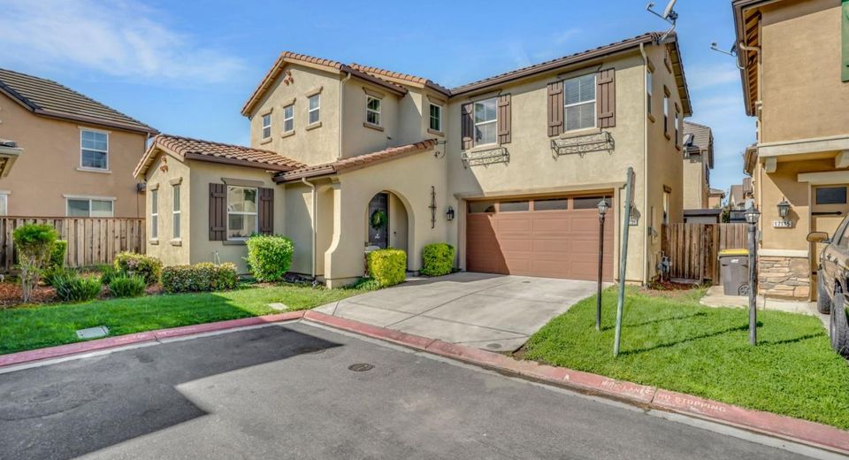 17125 Laurel Oak Ln, Lathrop, CA 95330 Photo