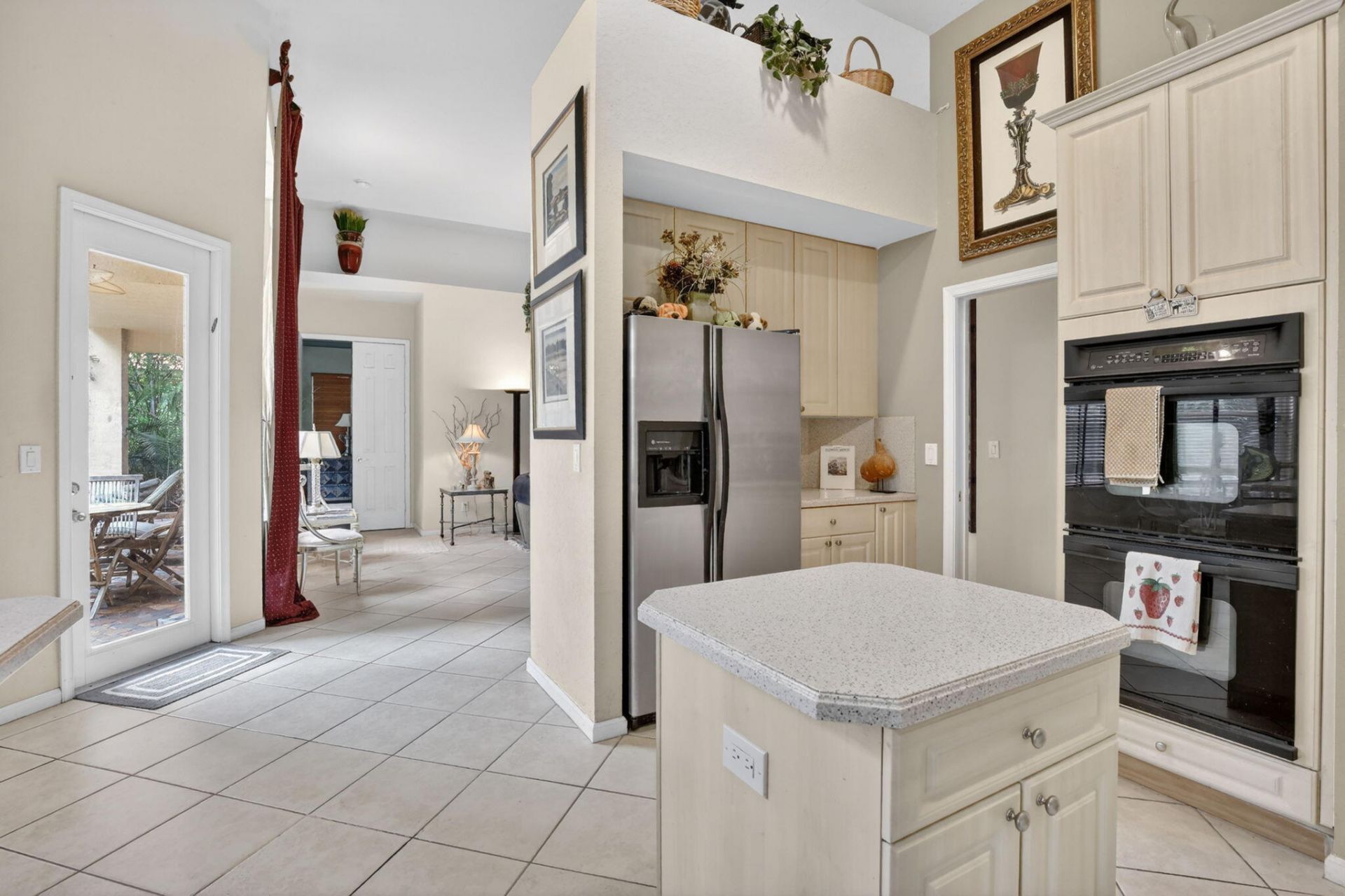 8106 N Savannah Circle, Davie, FL 33328 Photo