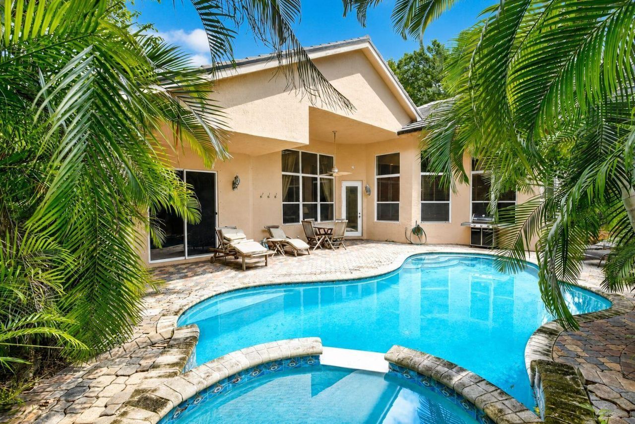 8106 N Savannah Circle, Davie, FL 33328 Photo