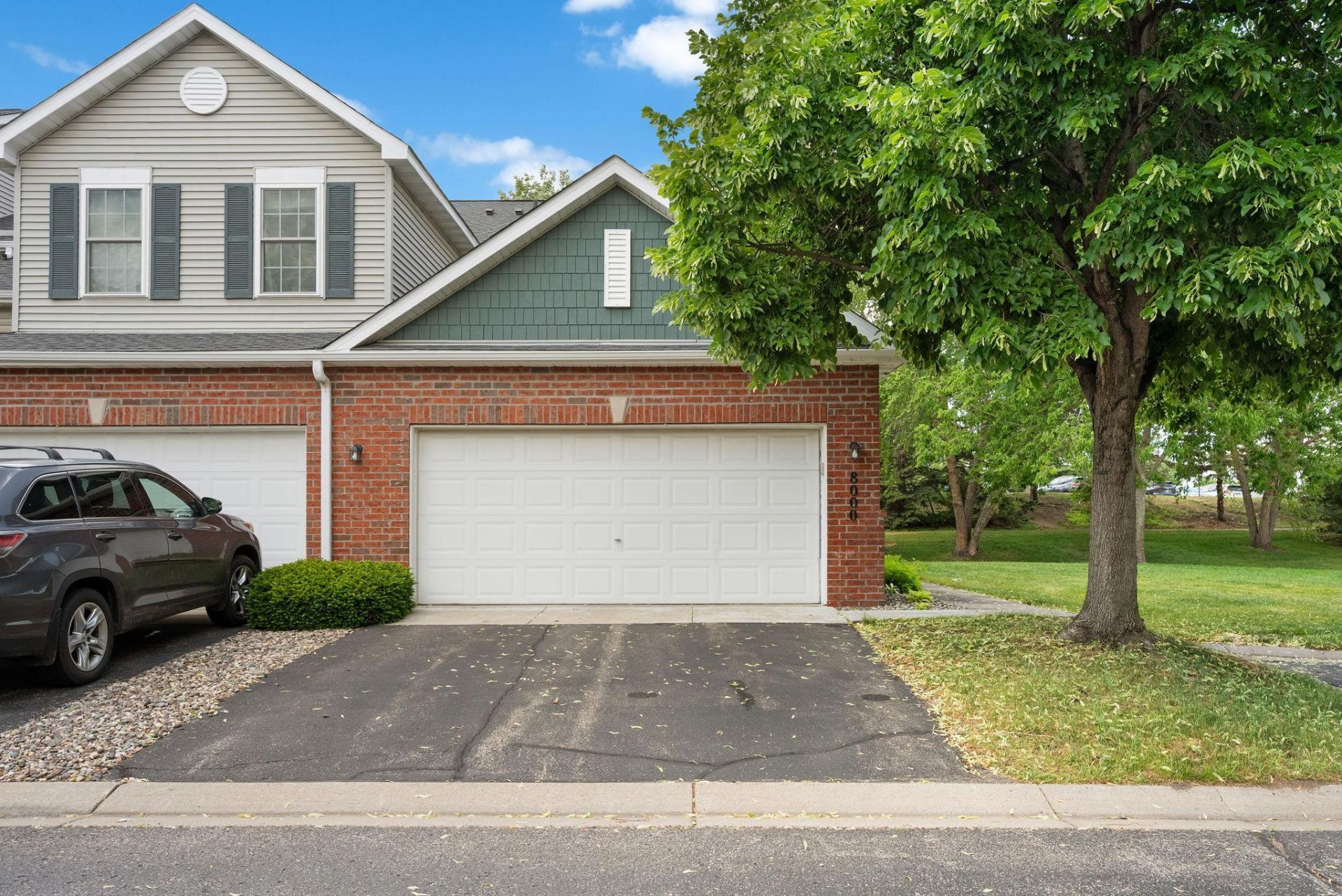 8000 Stratford Circle S, Shakopee, MN 55379
