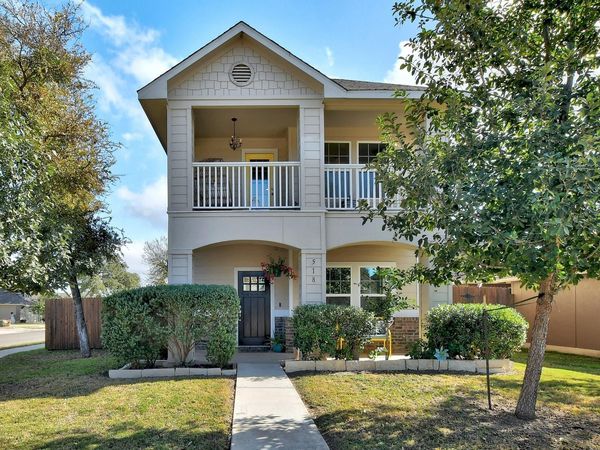 518 Stonewood LN , Buda, TX 78610