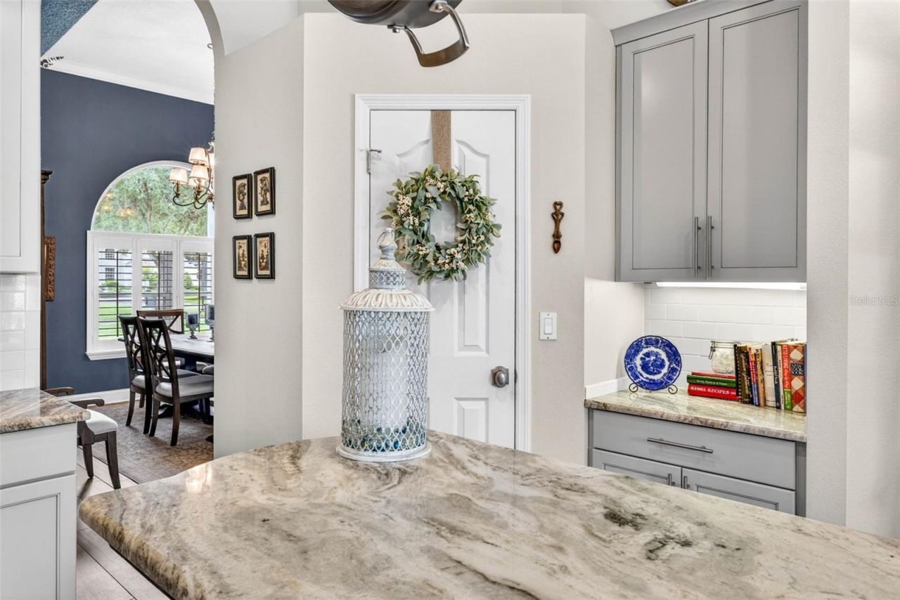 3904 S Nine Drive, Valrico, FL 33596 Photo