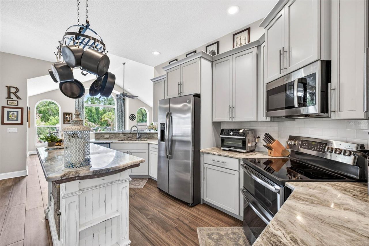 3904 S Nine Drive, Valrico, FL 33596 Photo