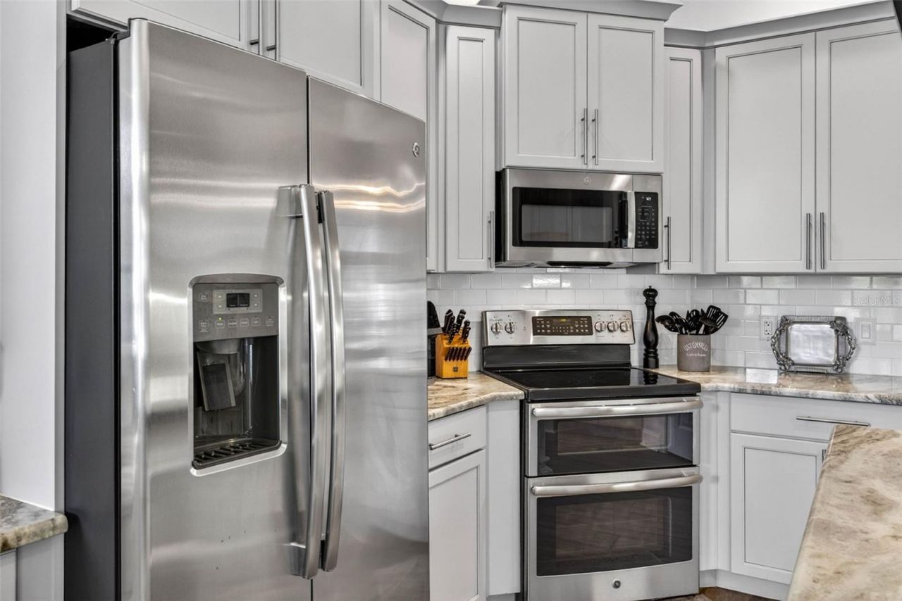 3904 S Nine Drive, Valrico, FL 33596 Photo
