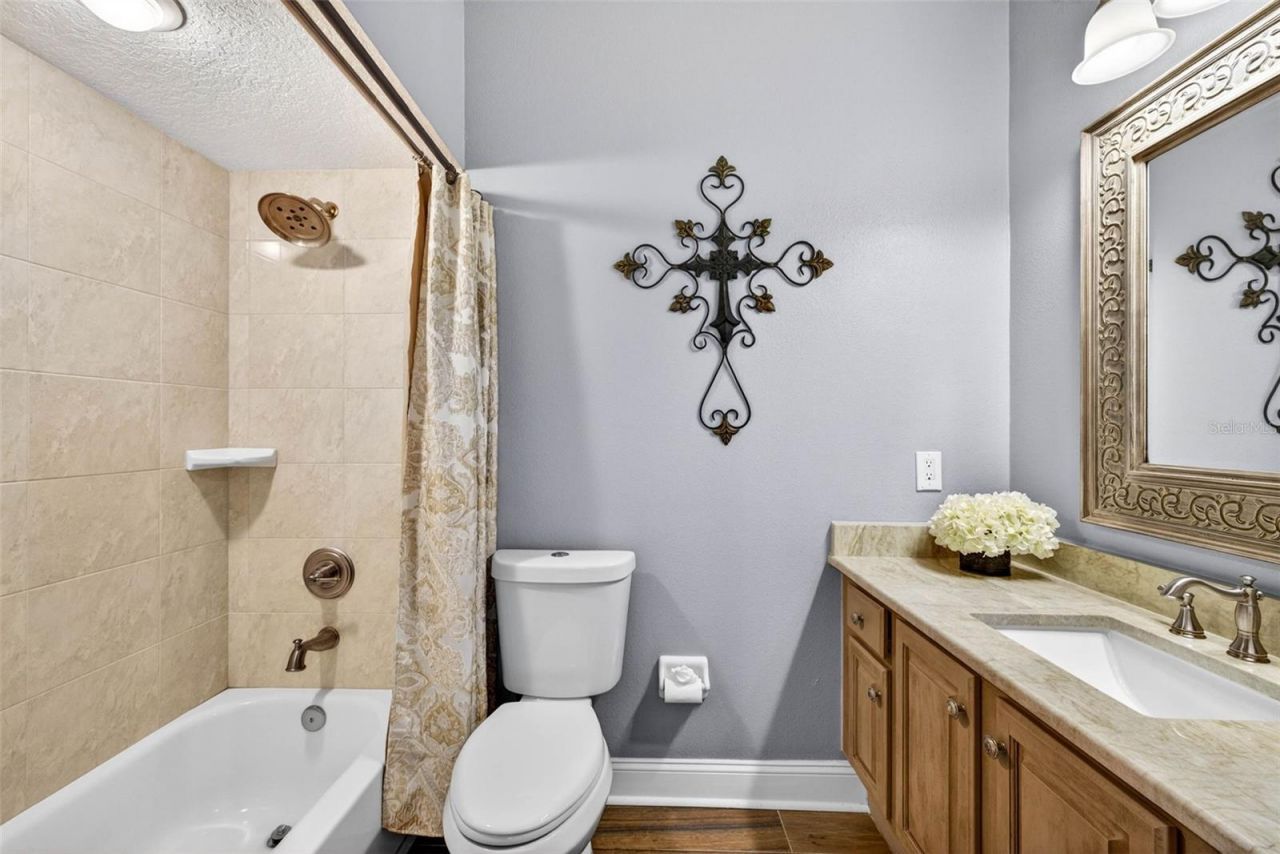 3904 S Nine Drive, Valrico, FL 33596 Photo
