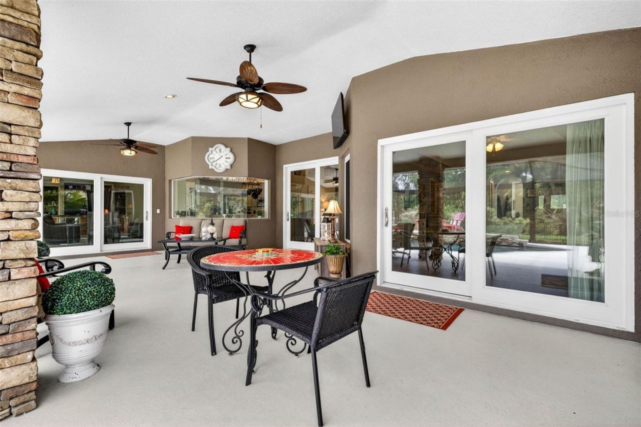 3904 S Nine Drive, Valrico, FL 33596 Photo