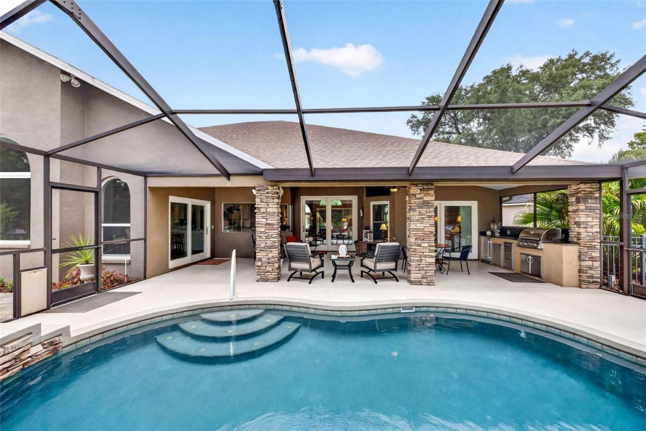 3904 S Nine Drive, Valrico, FL 33596 Photo