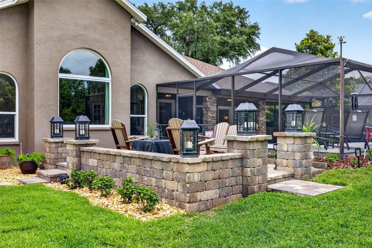 3904 S Nine Drive, Valrico, FL 33596 Photo