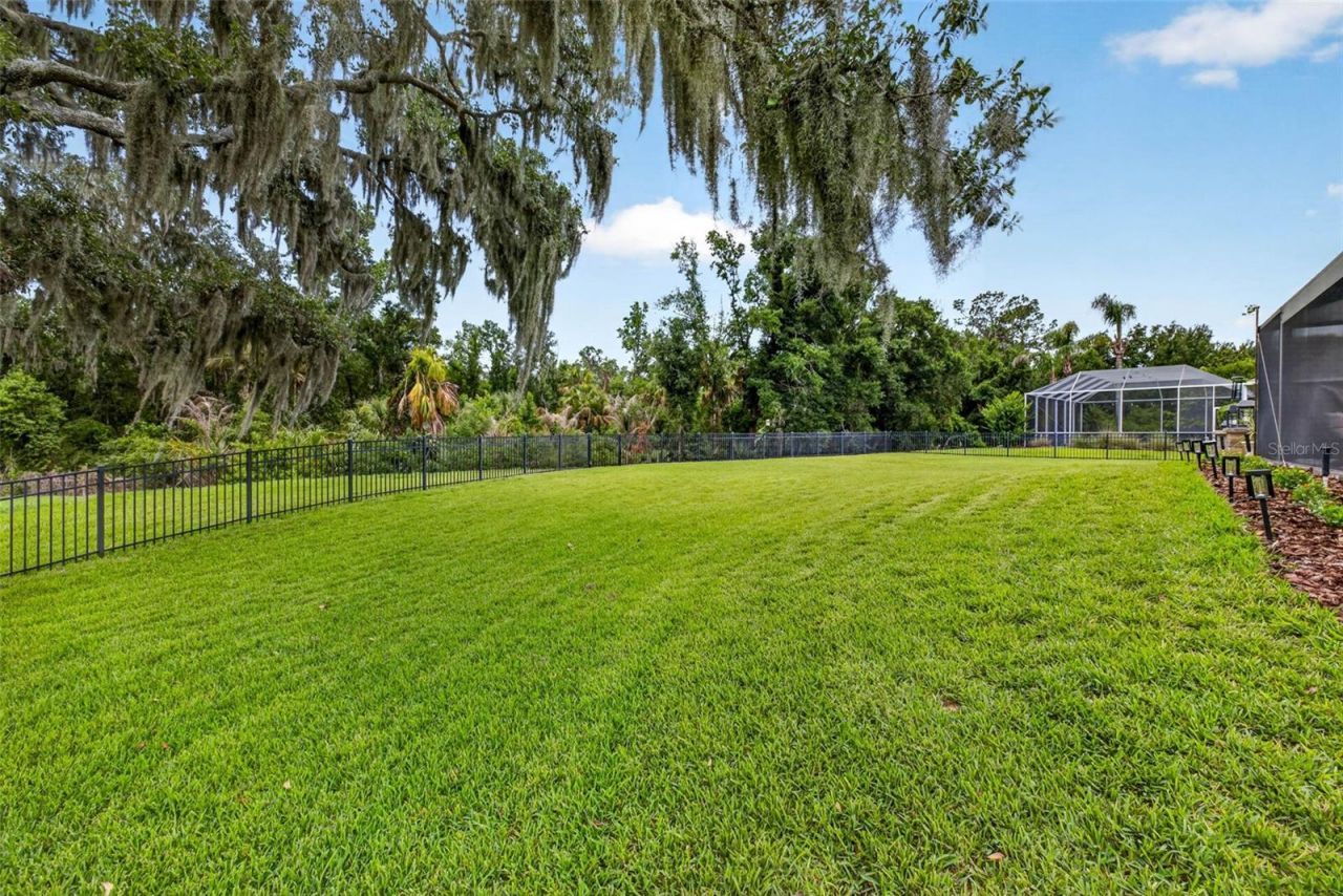 3904 S Nine Drive, Valrico, FL 33596 Photo