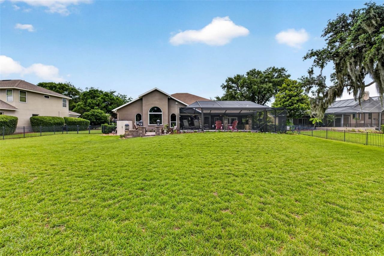 3904 S Nine Drive, Valrico, FL 33596 Photo