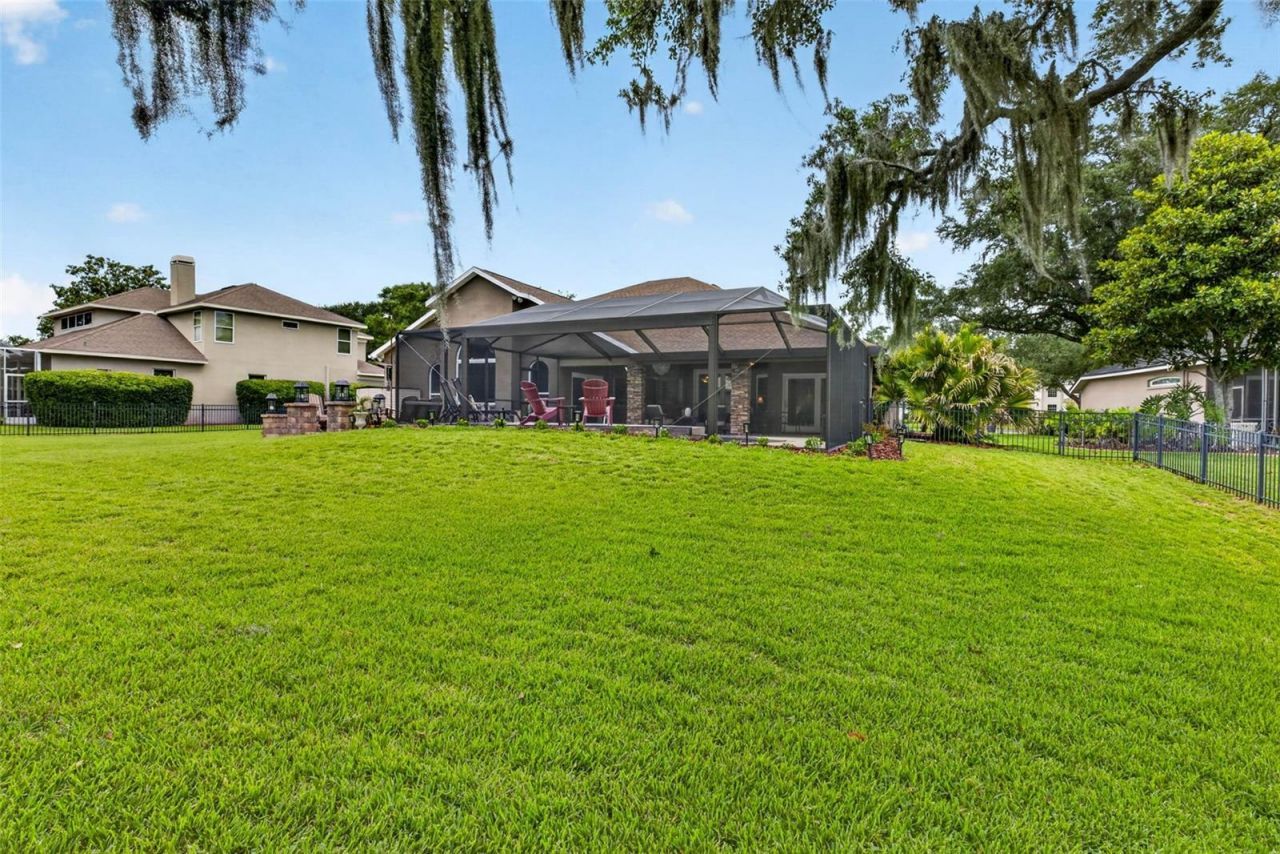 3904 S Nine Drive, Valrico, FL 33596 Photo