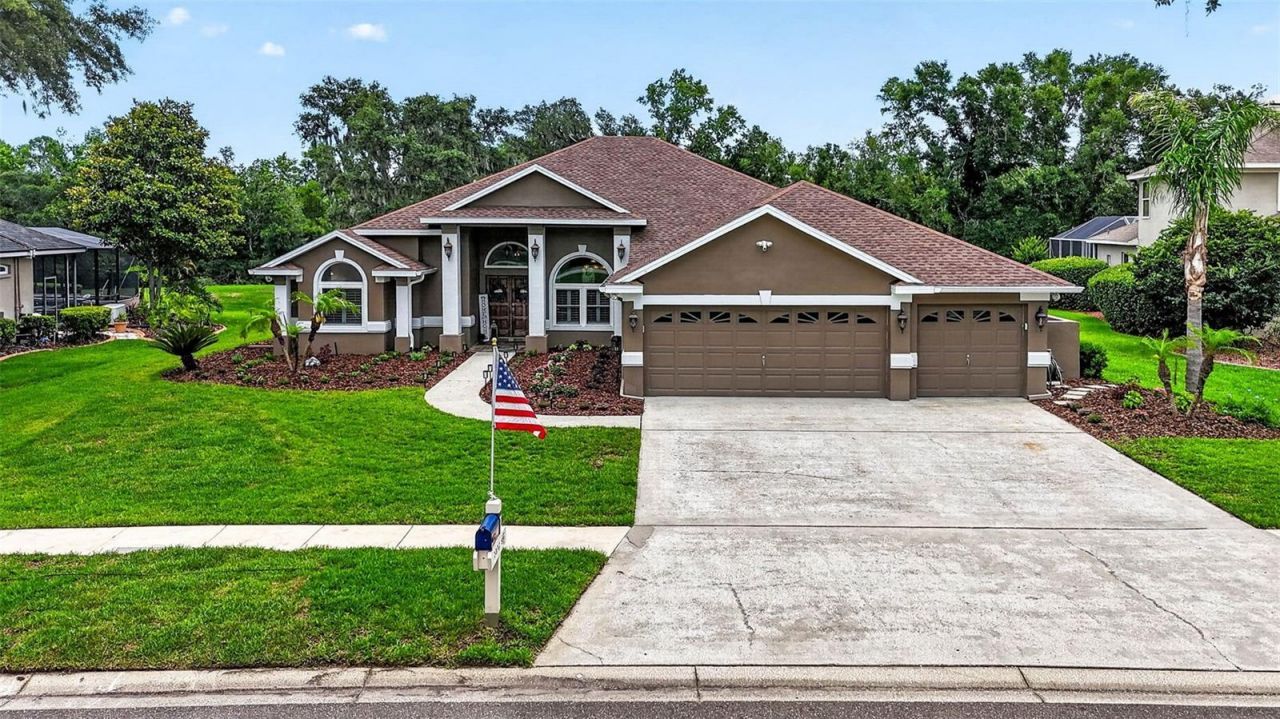 3904 S Nine Drive, Valrico, FL 33596 Photo