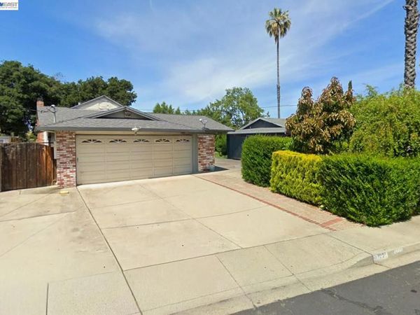 1221 Brookview Dr , Concord, CA 94520