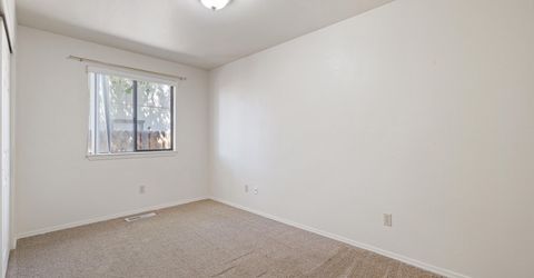 401 Kathy Avenue, Yerington, NV 89447 Photo