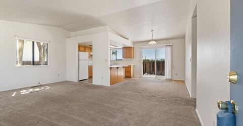 401 Kathy Avenue, Yerington, NV 89447 Photo