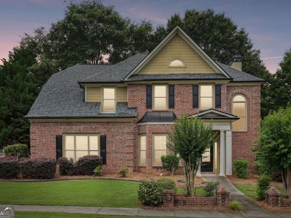 218 Lily Cove Drive, Loganville, GA 30052