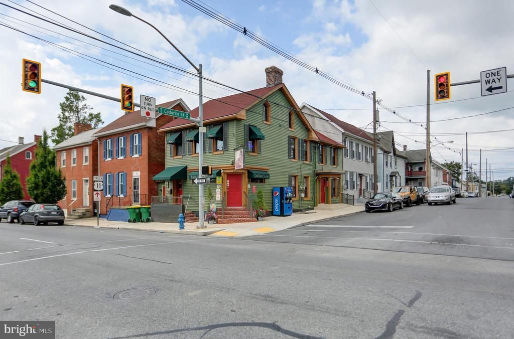 401 S MAIN STREET STREET S, CHAMBERSBURG, PA 17201