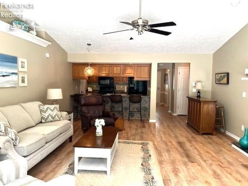 404 Leisure Drive, Huron, OH 44839 Photo 7