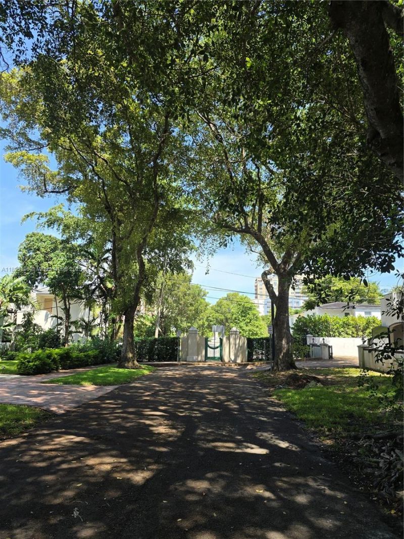 103 Romano Ave , Coral Gables, FL 33134 Photo