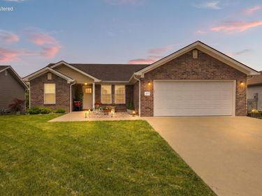 437 Middle Creek Way, Berea, KY 40403