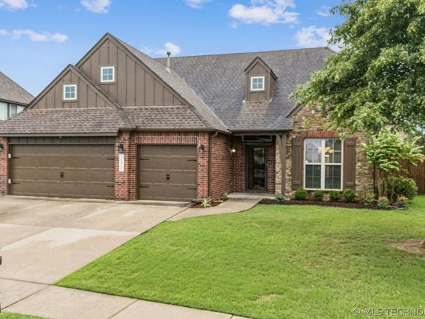 18610 E 42nd Place, Tulsa, OK 74134