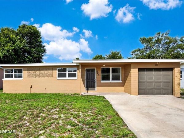 922 Lewis Drive, Daytona Beach, FL 32117