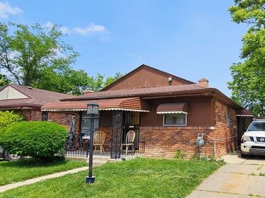 8520 Alpine Street , Detroit, MI 48204