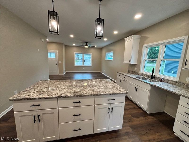 385 Thorn Way, Doylestown, OH 44230 Photo 7