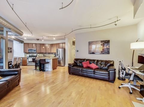 Main Photo