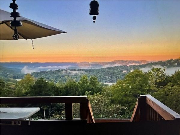 25 Table Rock Drive , Holiday Island, AR 72631