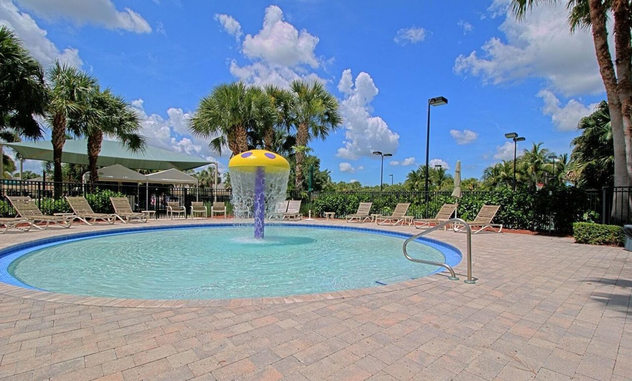2064 Reston Circle, Royal Palm Beach, FL 33411 Photo