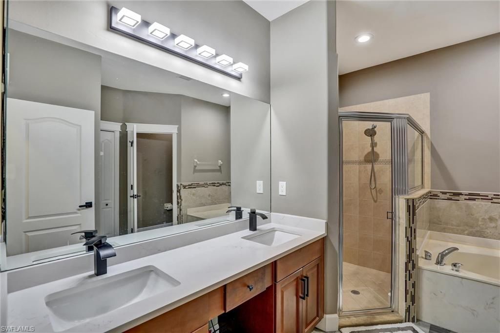 4707 Brixton Ct, Lehigh Acres, FL 33973 Photo