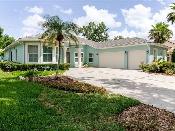 13510 WESTSHIRE DRIVE , TAMPA, FL 33618