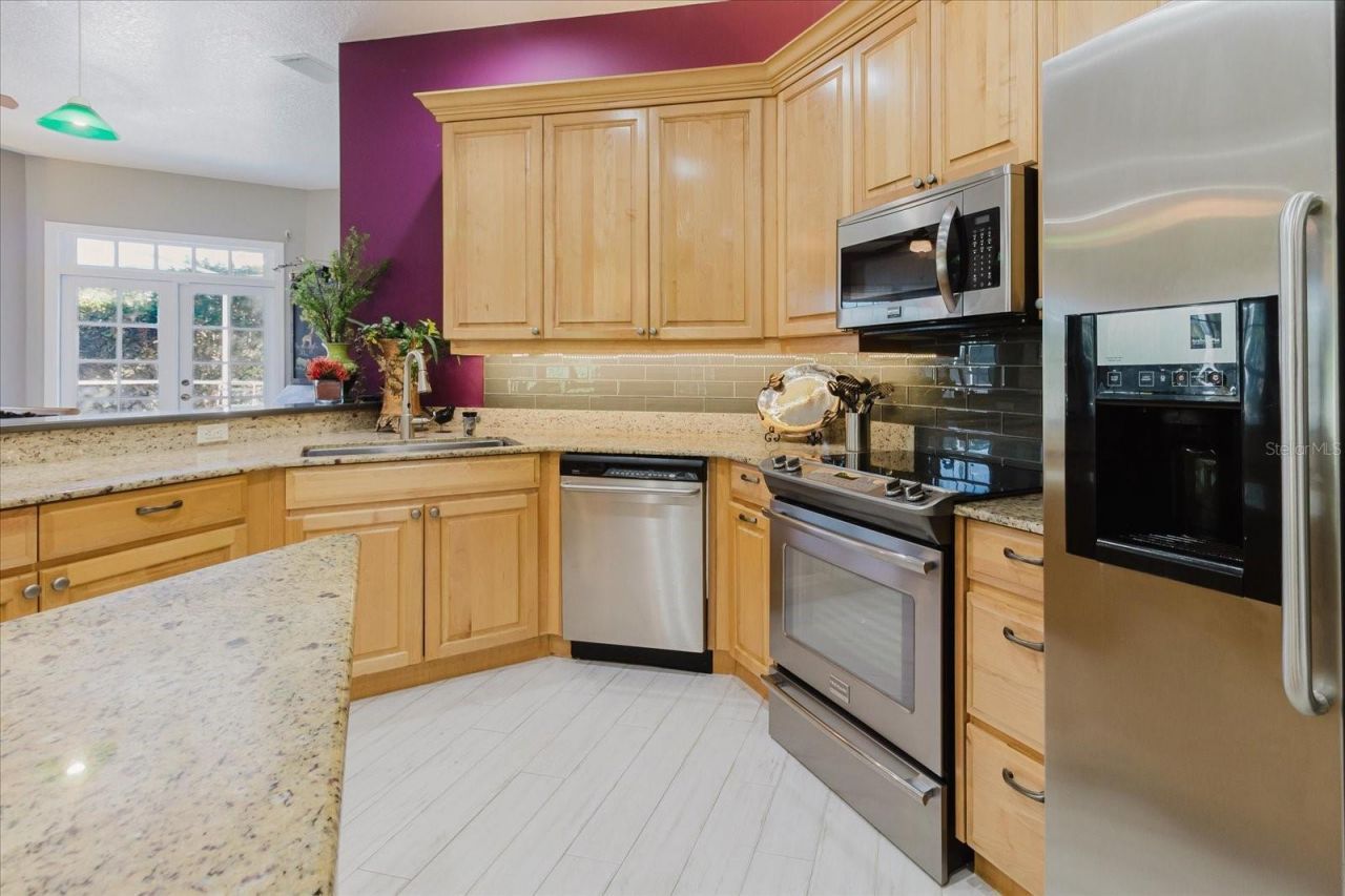 13510 Westshire Drive, Tampa, FL 33618 Photo