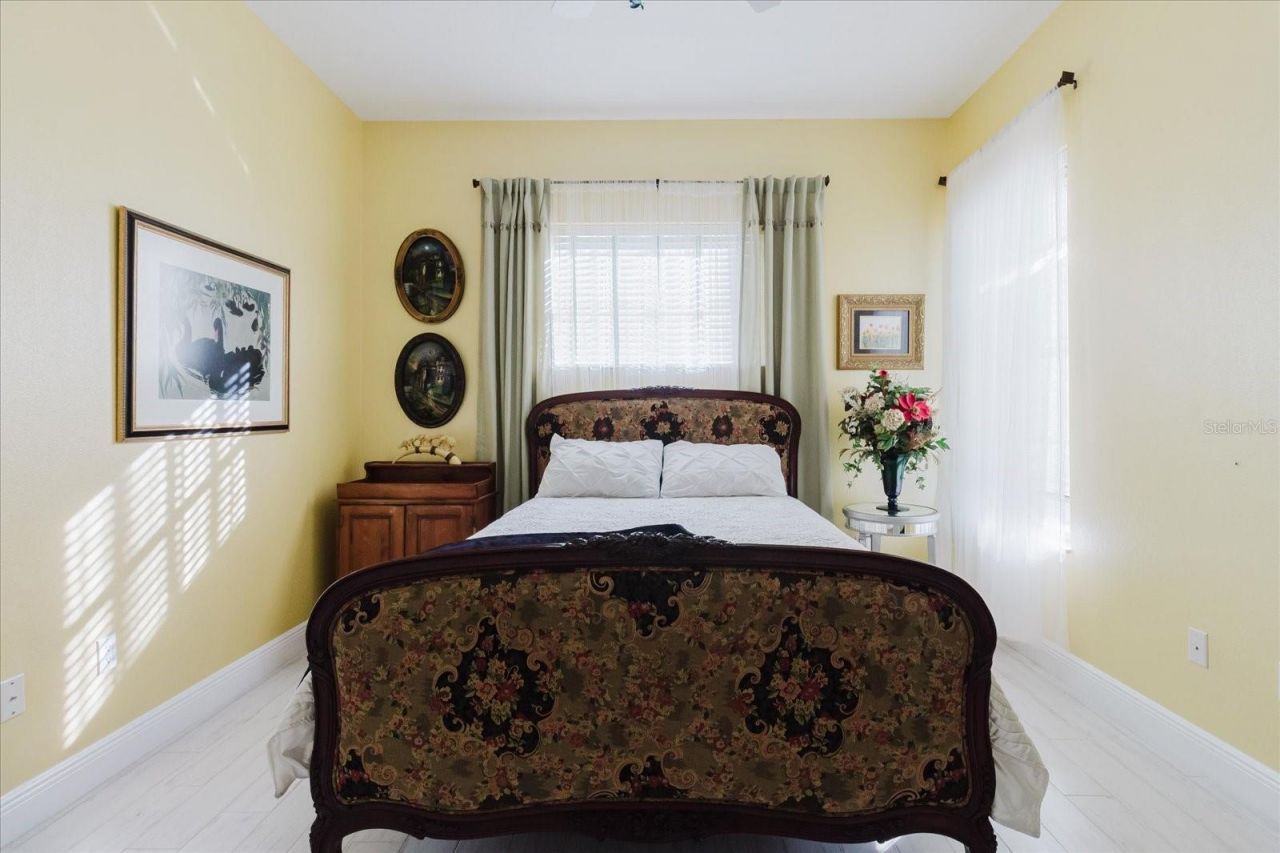 13510 Westshire Drive, Tampa, FL 33618 Photo