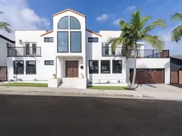 4243 Don Carlos Drive , Los Angeles, CA 90008