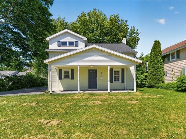 20 Pleasant Street , Phelps, NY 14532