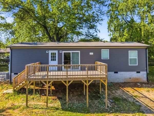 135 Gamble Lane, LaFollette, TN 37766