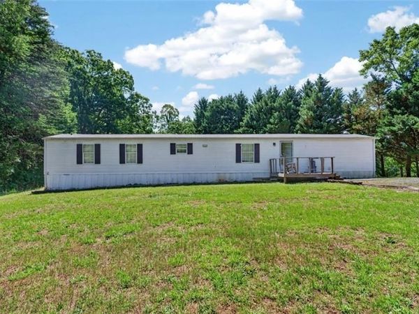 1709 Bud Tilley Road , Pinnacle, NC 27043