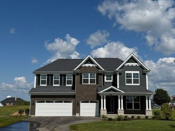 66 Hawthorn Ridge Drive, Hawthorn Woods, IL 60047