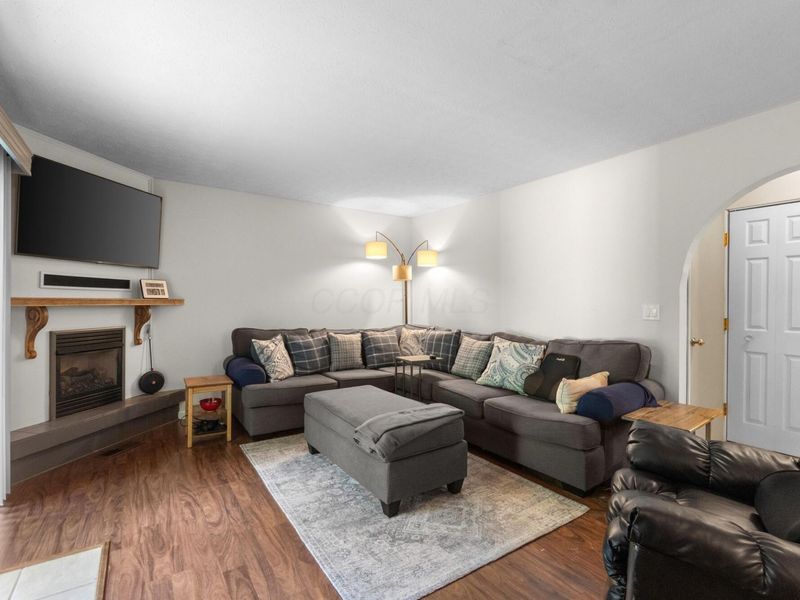 672 Buehler Drive, Delaware, OH 43015 Photo 9