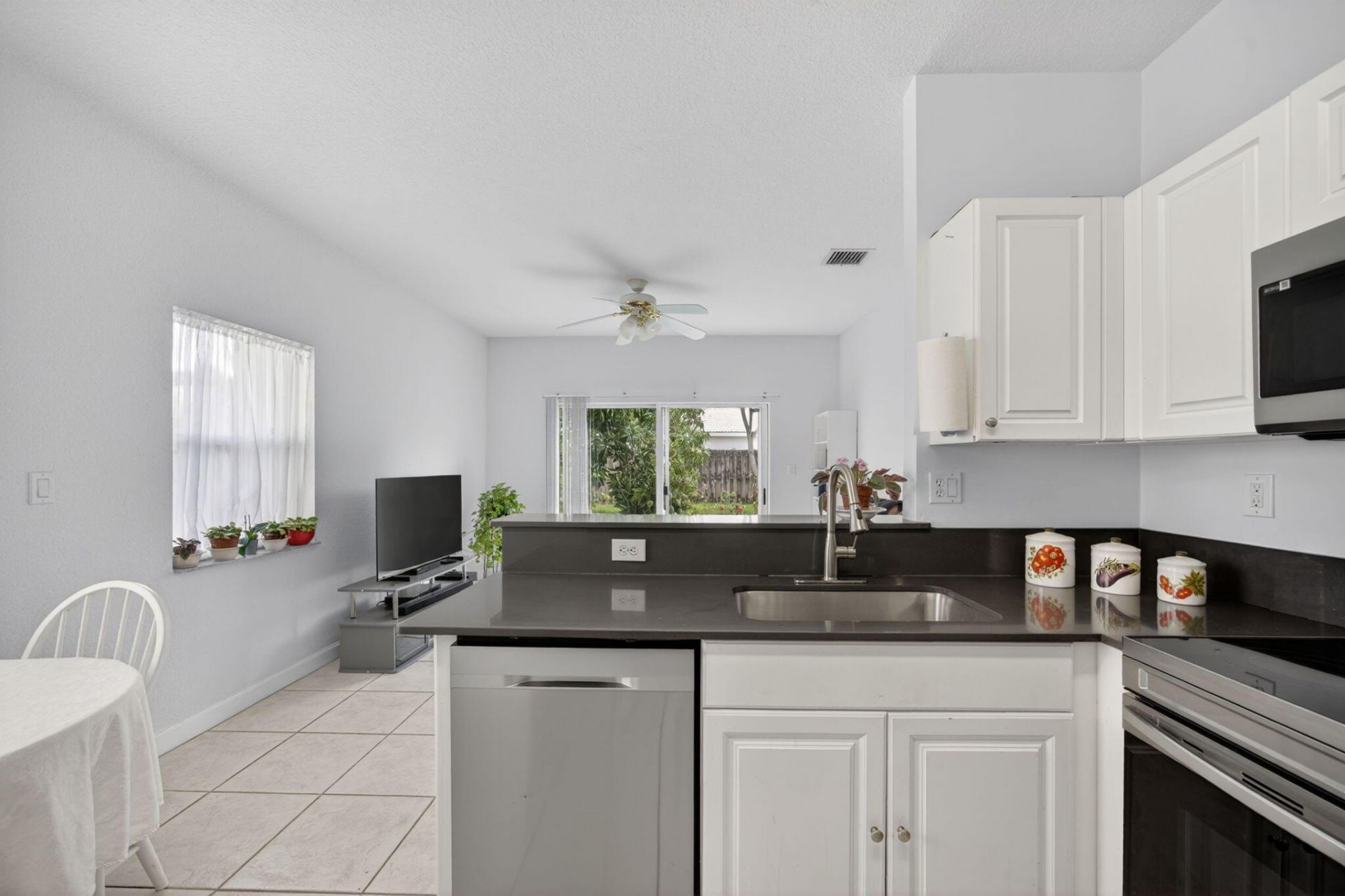 14215 SW 156th Avenue N, Miami, FL 33196 Photo