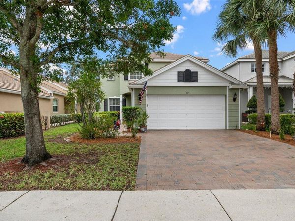 135 Hamilton Terrace, West Palm Beach, FL 33414