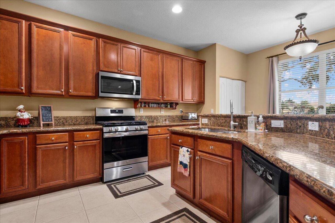 135 Hamilton Terrace, West Palm Beach, FL 33414 Photo