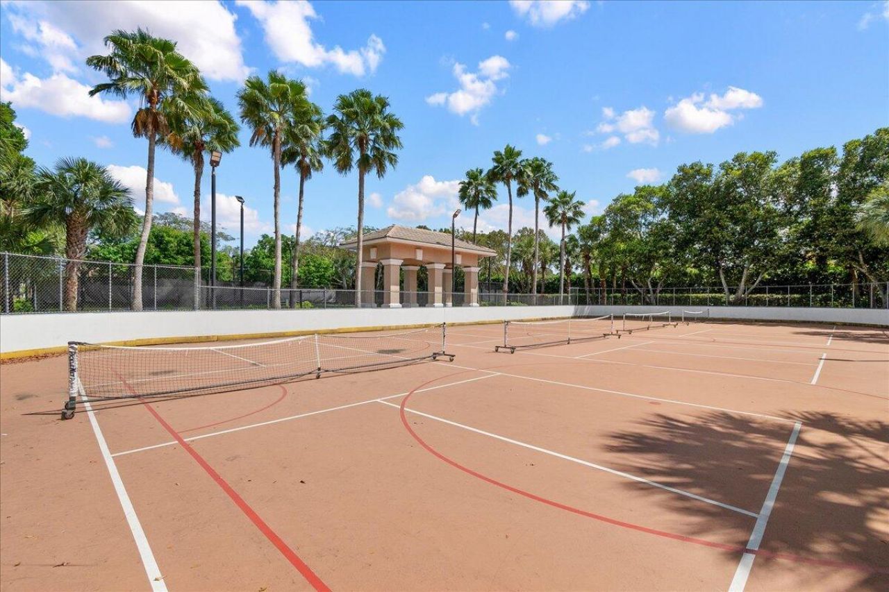 135 Hamilton Terrace, West Palm Beach, FL 33414 Photo